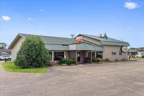 1230 N Knowles Avenue New Richmond WI 54017