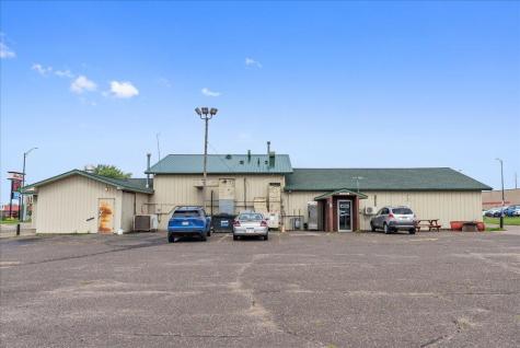 1230 N Knowles Avenue New Richmond WI 54017