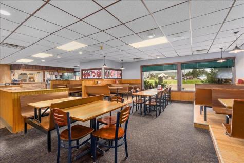 1230 N Knowles Avenue New Richmond WI 54017