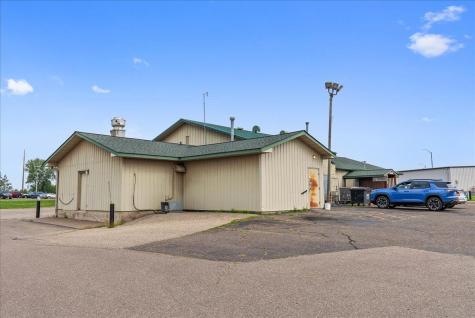 1230 N Knowles Avenue New Richmond WI 54017