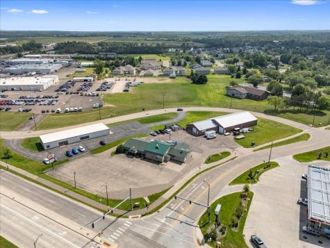 1230 N Knowles Avenue New Richmond WI 54017