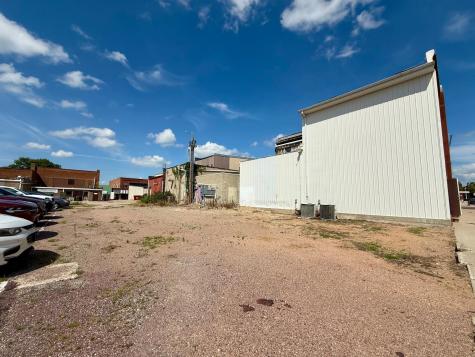 230/234/240 S Washington Street Redwood Falls MN 56283