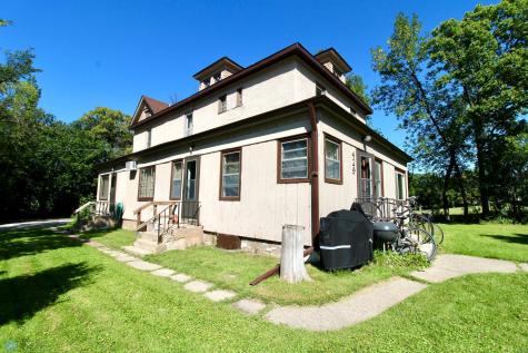 429 4th Street S Moorhead MN 56560