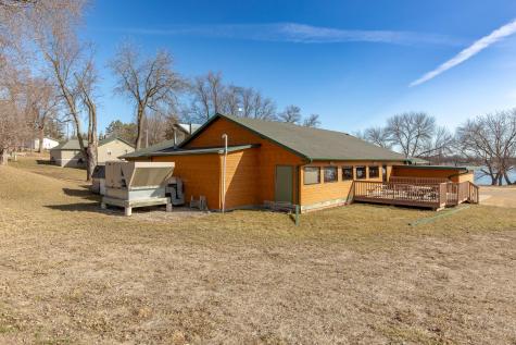 35032 Clear Lake Lane Le Center MN 56057