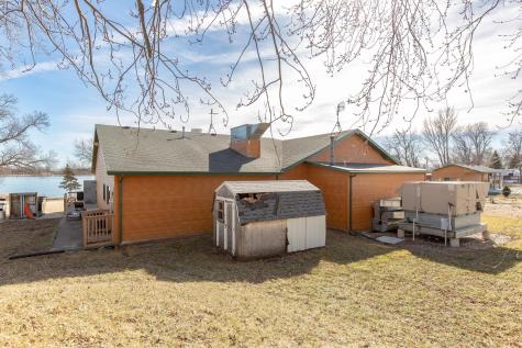 35032 Clear Lake Lane Le Center MN 56057