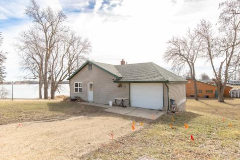 35032 Clear Lake Lane Le Center MN 56057
