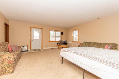 35032 Clear Lake Lane Le Center MN 56057