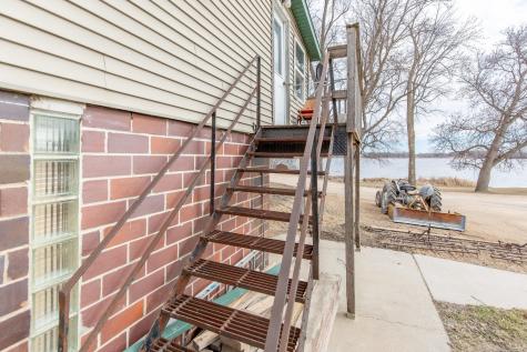 35032 Clear Lake Lane Le Center MN 56057