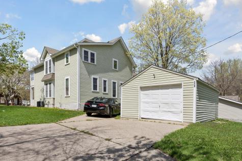 402 Hope Street Saint Paul MN 55106