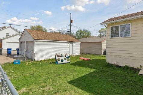 402 Hope Street Saint Paul MN 55106