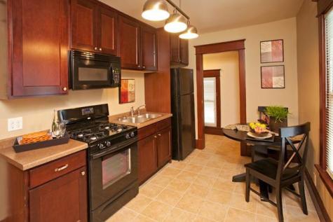 402 Hope Street Saint Paul MN 55106
