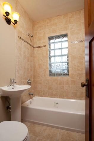 402 Hope Street Saint Paul MN 55106