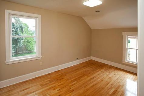 402 Hope Street Saint Paul MN 55106