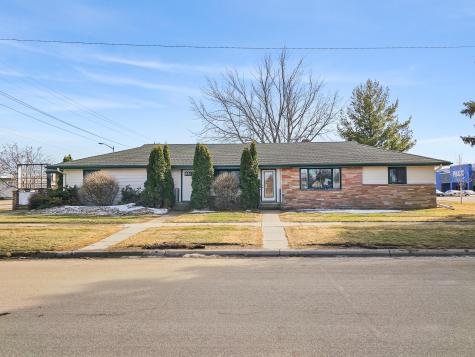 610 3rd Avenue SE Perham MN 56573