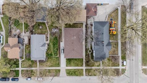 409 9th Avenue S Fargo ND 58103