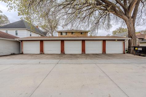409 9th Avenue S Fargo ND 58103