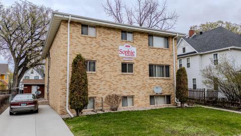 409 9th Avenue S Fargo ND 58103