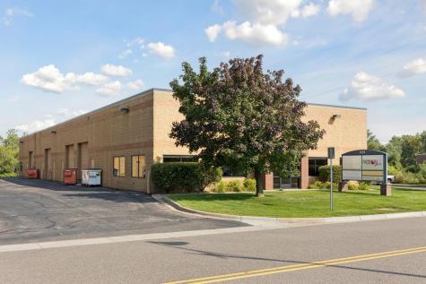 533 Hayward Avenue N Oakdale MN 55128