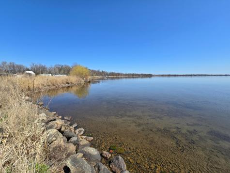 5101 Whistle Road Isle MN 56342