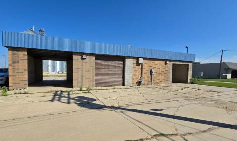 120 8th Avenue NE Pipestone MN 56164