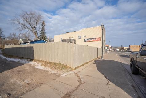 1321 Commonwealth Avenue Duluth MN 55808