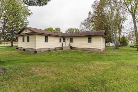 706, 708, 710 Holden Avenue Henning MN 56551