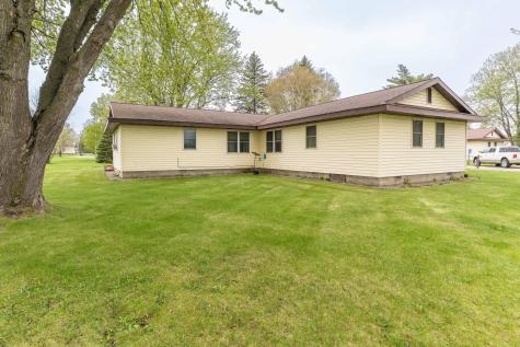 706, 708, 710 Holden Avenue Henning MN 56551