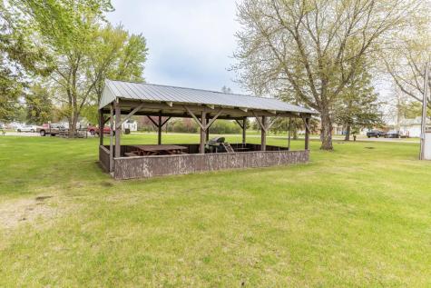 706, 708, 710 Holden Avenue Henning MN 56551