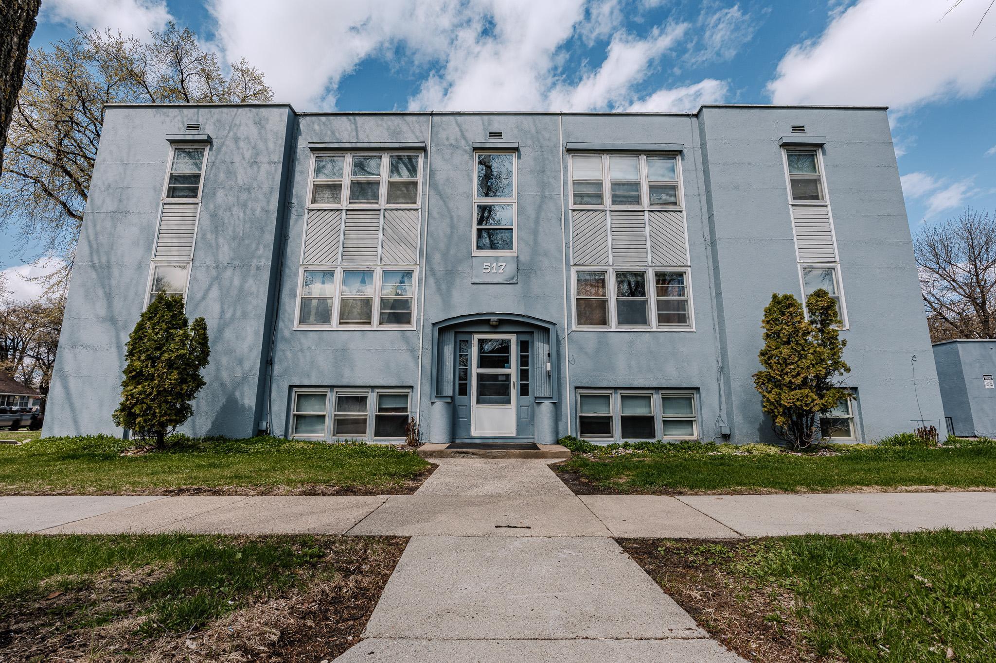 517 12th Avenue N Fargo ND 58102