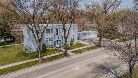 517 12th Avenue N Fargo ND 58102