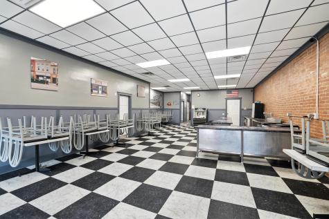 205 S Main Street Le Sueur MN 56058