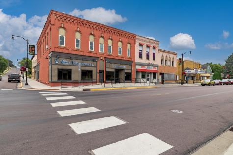 205 S Main Street Le Sueur MN 56058