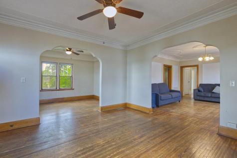 121 Main Avenue W Winsted MN 55395