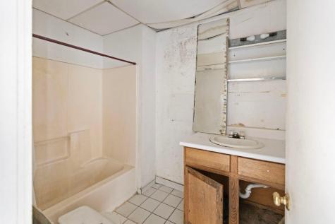 12 3rd Street NE Faribault MN 55021