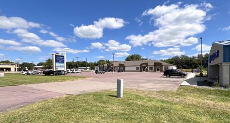 599 2ND Avenue N Windom MN 56101