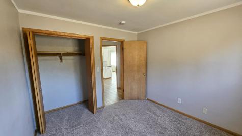 1820 Bromley Street South Saint Paul MN 55075