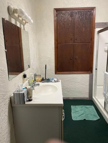 160 1/2 Broadway Street N Alden MN 56009