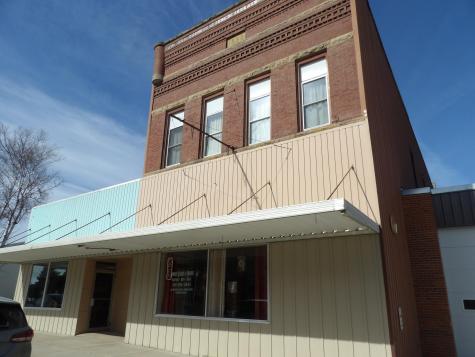 160 1/2 Broadway Street N Alden MN 56009