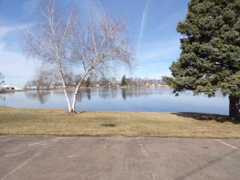 160 1/2 Broadway Street N Alden MN 56009
