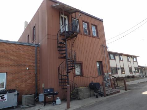 160 1/2 Broadway Street N Alden MN 56009