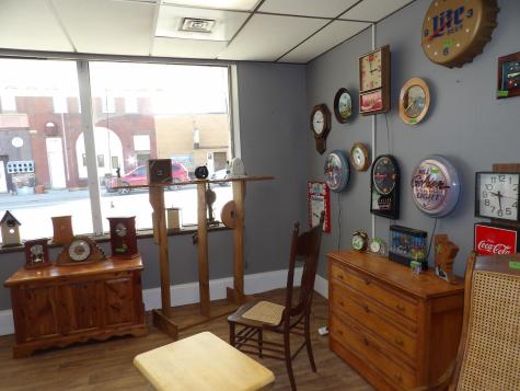 160 1/2 Broadway Street N Alden MN 56009