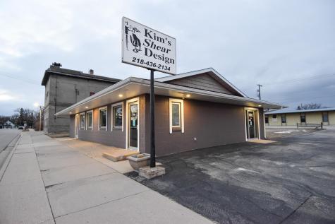 103 Mckinley Avenue W Karlstad MN 56732