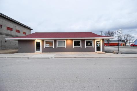 103 Mckinley Avenue W Karlstad MN 56732