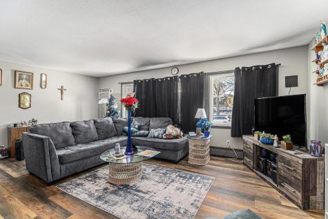 1900 Vincent Avenue N Minneapolis MN 55411