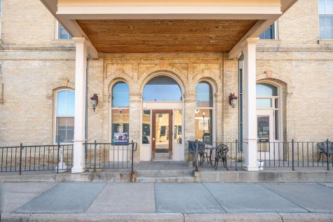 122 S Minnesota Avenue Saint Peter MN 56082