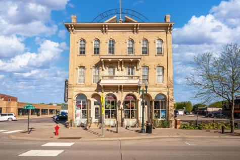 122 S Minnesota Avenue Saint Peter MN 56082