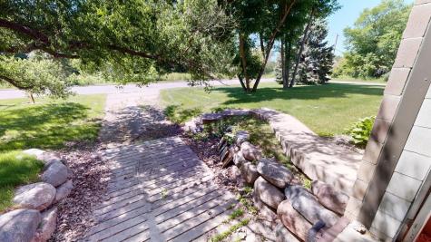 768 N Creek Drive Willmar MN 56201