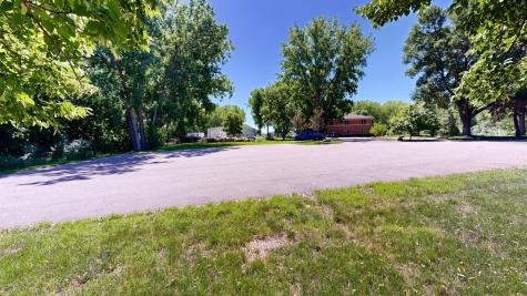 768 N Creek Drive Willmar MN 56201