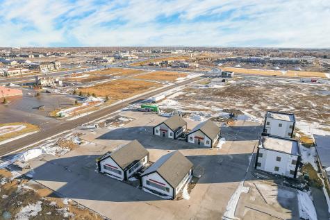 4120 53 Avenue S Fargo ND 58104