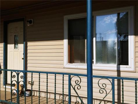 905 E 5th Street Blue Earth MN 56013